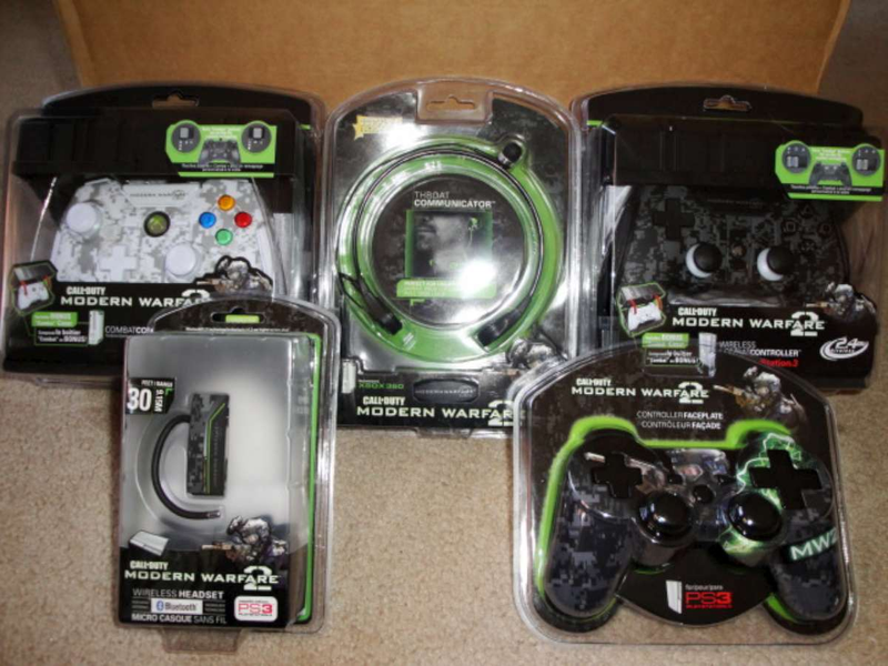 Illustration for article titled Mad Catz Modern Warfare 2 Range Unboxed